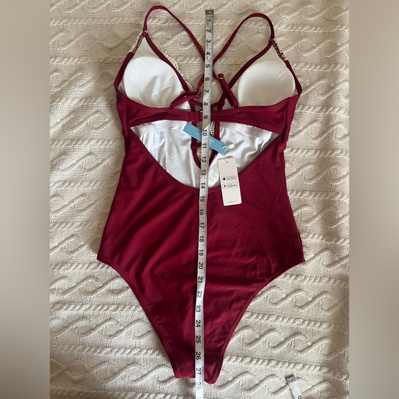 NEW! Cupshe Burgundy With Cream Embroidery detail Swimsuit Women’s M - Picture 13 of 16